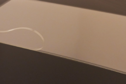 反射防止フィルム（モスマイト™）の精密抜き加工